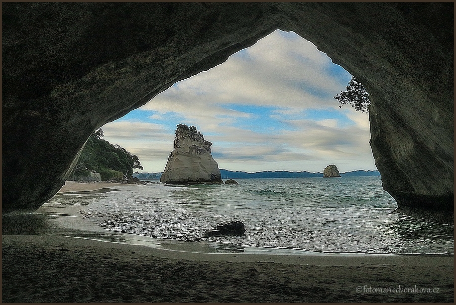 Jeskyně Cathedral Cove / Te Whanganui-A-Hei
