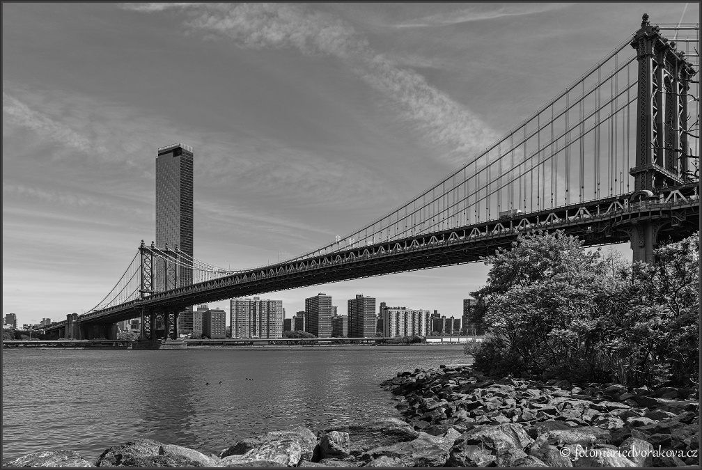 MANHATTAN BRIDGE