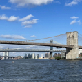 BROOKLYN BRIDGE v pozadí MANHATTAN BRIDG